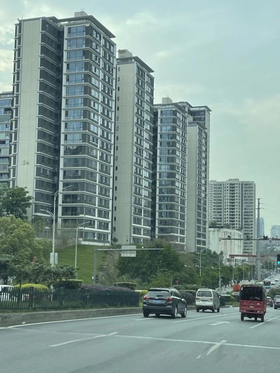 保利阅江台大石坝双地铁楼盘值得买吗